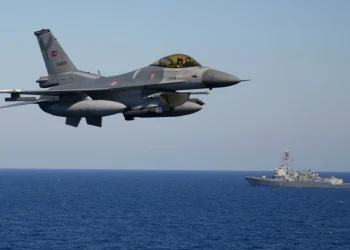 Στο παράνομο αεροδρόμιο στην Τύμπου της Κύπρου στέλνουν οι Τούρκοι έξι F-16 την ημέρα της επίσκεψης Μητσοτάκη και Μακρόν