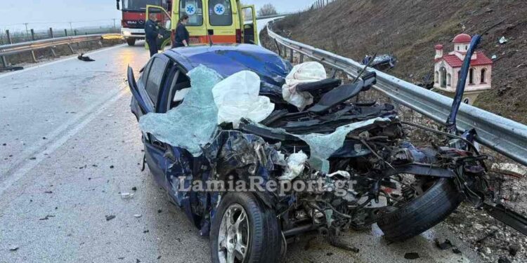 Τραγωδία στη Φθιώτιδα: Νεκρός 21χρονος οδηγός σε μετωπική σύγκρουση με λεωφορείο