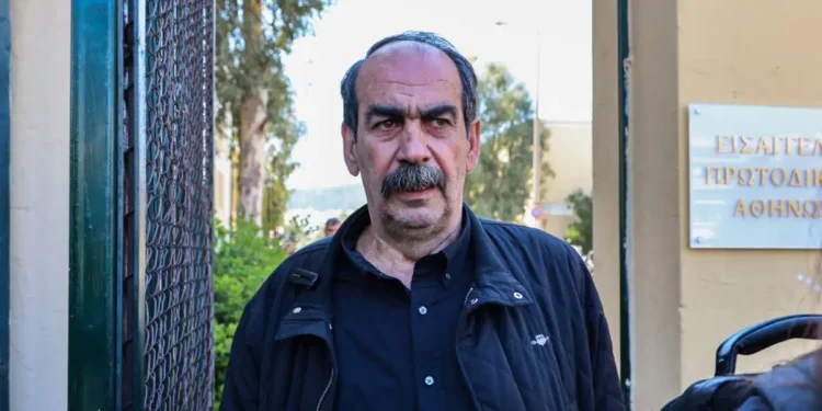 ΟΠΕΚΕΠΕ: Στην Ευελπίδων ο «Φραπές» για τη δίκη του για απείθεια – Αναβλήθηκε για τον Οκτώβριο το δικαστήριο