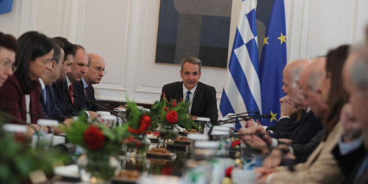 Μέτρα στήριξης της οικονομίας από τις επιπτώσεις του πολέμου στο Ιράν, ετοιμάζει η κυβέρνηση