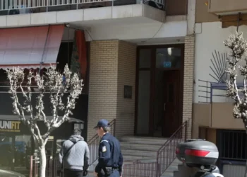 Ζωγράφου: Συνελήφθη ο 54χρονος για τις δολοφονίες της μητέρας και της αδελφής του – «Πέθαναν από φυσικά αίτια», ισχυρίστηκε