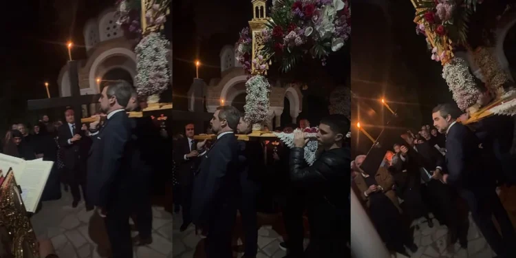 Νικόλαος Ντε Γκρες και Γιώργος Τσαλίκης με τα παιδιά του κράτησαν τον Επιτάφιο στην Ιερά Μονή Αγίας Φιλοθέης στην Εκάλη