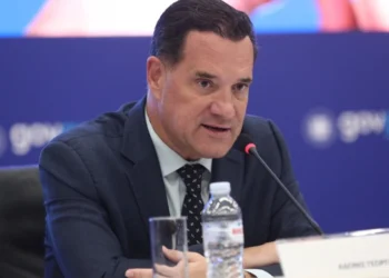 Γεωργιάδης: Αν βουλευτής της αντιπολίτευσης κατηγορήσει εμένα ή συνάδελφο μου της ΝΔ για τον φάκελο της Ευρωπαϊκής Εισαγγελίας, θα δημοσιεύσω τα ρουσφέτια που μου έχει ζητήσει