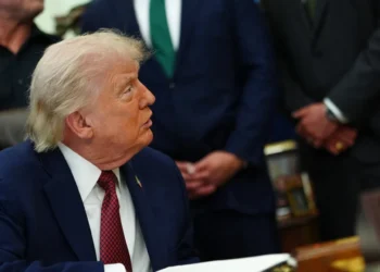 WSJ: Κράτησαν τον Τραμπ εκτός αίθουσας κρίσεων στη διάσωση των πιλότων – Ήταν εκτός ελέγχου, φώναζε επί ώρες