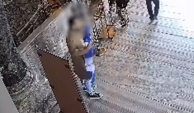 «Απερισκεψία χωρίς κακή πρόθεση»: Συγγενής συλληφθέντων που άνοιξαν ελληνική σημαία στην Αγιά Σοφιά