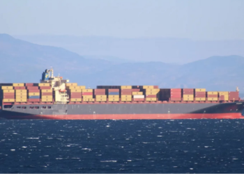 Η στιγμή της κατάληψης του ελληνόκτητου «Epaminondas» από ιρανικές δυνάμεις – Εικόνες που κόβουν την ανάσα