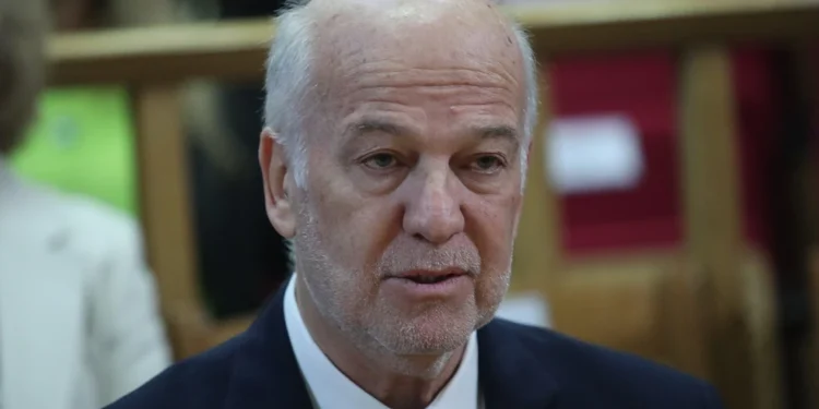 Φλωρίδης για Κωνσταντοπούλου: Δικογραφία για κακούργημα μετά τα βίντεο από τη δίκη των Τεμπών