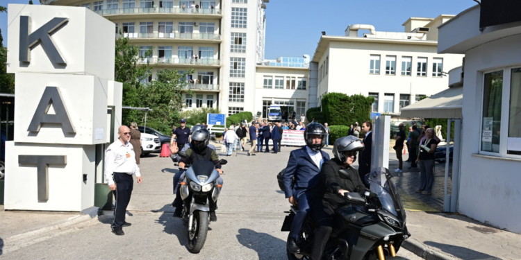 Τροχαίο στη Λιοσίων: Σε εξέλιξη η αφύπνιση της 16χρονης – «Ζούμε μια κόλαση»