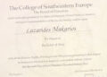 Ο Μακάριος Λαζαρίδης έδειξε το πτυχίο του: Δεν θα απολογηθώ για επιλογές ζωής πριν από 40 χρόνια
