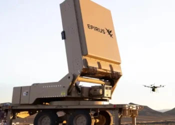 Leonidas: Το μυστικό όπλο μικροκυμάτων των ΗΠΑ που «τηγανίζει» drones οπτικών ινών (Βίντεο)