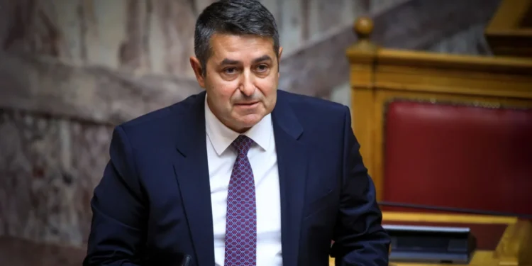 Υπεβλήθη σε εμβολισμό ανευρύσματος ο Γιώργος Μυλωνάκης: Πήγε καλά, σοβαρή αλλά ελεγχόμενη η κατάστασή του