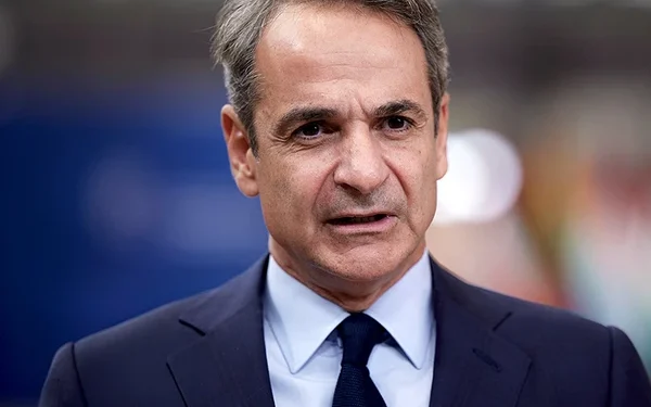 Μητσοτάκης σε Ανδρουλάκη και αντιπολίτευση: Ενώ είναι ζητούμενο η ενότητα, εσείς ανασύρετε αφορμές διχασμού, δείτε live από τη Βουλή