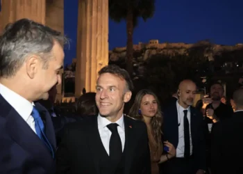 Μακρόν σε Μητσοτάκη: Αν η Τουρκία απειλήσει την Ελλάδα θα είμαστε εδώ, αυτός είναι ο ορισμός της φιλίας