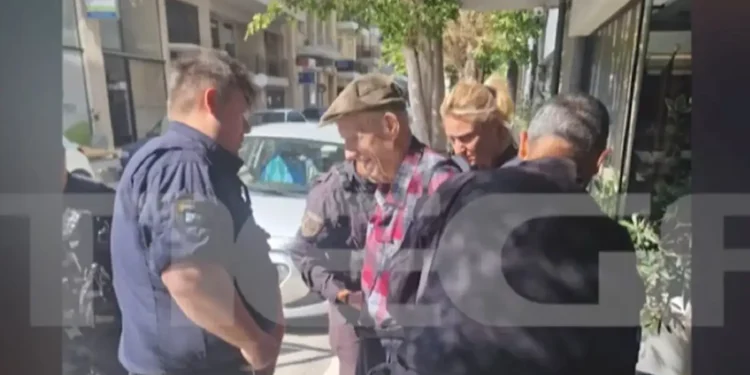 Πυροβολισμοί σε ΕΦΚΑ και Εφετείο: «Θα με δείτε στις ειδήσεις» έλεγε χαμογελαστός ο 89χρονος κατά τη σύλληψή του