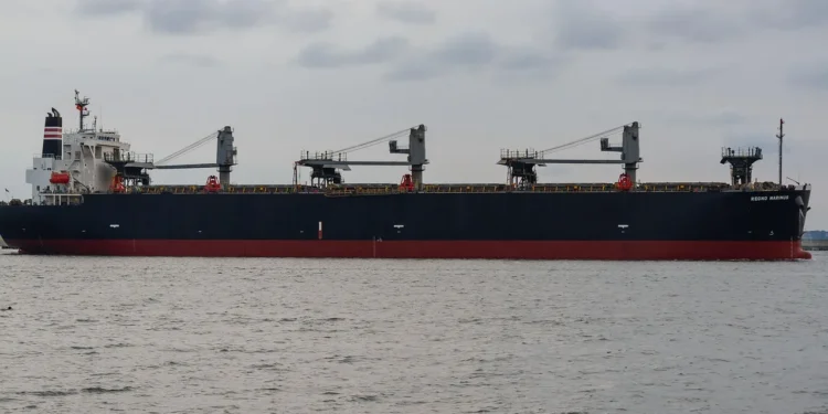 Χτυπήθηκε πλοίο ελληνικών συμφερόντων στο Ομάν