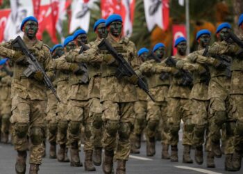 Τουρκία: Δημιουργεί νέες ταξιαρχίες κομάντο απέναντι από τα ελληνικά σύνορα