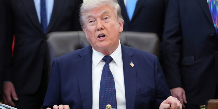 Φανταστική η Ελλάδα, μας έχει βοηθήσει σε πολλά, λέει ο Τραμπ – Τρομερός τύπος ο Μητσοτάκης