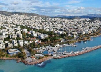 «Δεν ξέρουμε τίποτα, δεν έχουμε κανένα στοιχείο» – Άγνοια για την προέλευση της μυρωδιάς στα Νότια