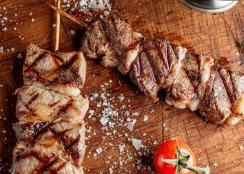 Από το brisket μέχρι τα ribs, το αργό ψήσιμο θέλει τη σωστή βάση
