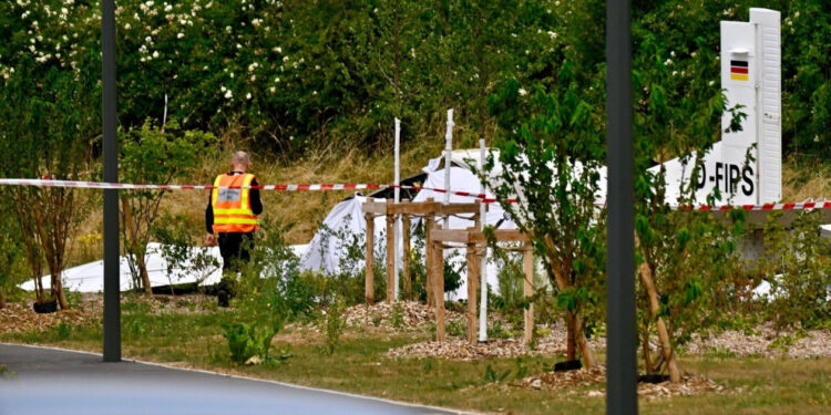 Γαλλία: 11 νεκροί από τη συντριβή αεροσκάφους που μετέφερε ομάδα αλεξιπτωτιστών στο Τομπλέν