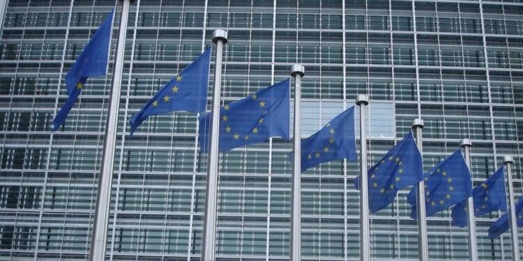 Κομισιόν – ΟΟΣΑ: Στο μικροσκόπιο 1.236 φοροαπαλλαγές που κοστίζουν 23 δισ. ευρώ
