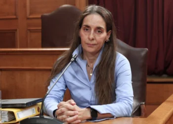 Στη δικογραφία για το κύκλωμα των επιδοτήσεων ΟΠΕΚΕΠΕ το όνομα της Τυχεροπούλου – Κρατούσε σε κλειδωμένο ερμάριο 12 προσφυγές κατηγορουμένων