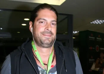 Πέθανε σε ηλικία 51 ετών ο Λορέντζο Καριέρε, γιος της Ματούλας που έγινε γνωστός από το «Bar»