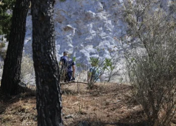 Μυστήριο με τη σορό γυναίκας που εντοπίστηκε σε σπηλιά στον Λυκαβηττό