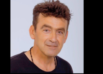 Πέθανε στα 59 του χρόνια ο τραγουδιστής Στάθης Παρχαρίδης- Μια σπουδαία φωνή της ποντιακής μουσικής