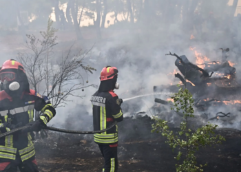 Δυτική Αττική: Στο πέμπτο 24ωρο η μάχη με τον πύρινο εφιάλτη – Πάνω από 132.000 στρέμματα έγιναν στάχτη