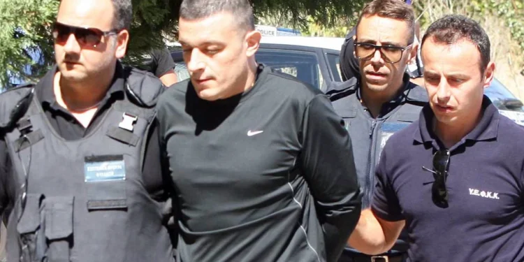 Δραπέτης ο Αλκέτ Ριζάι, δεν επέστρεψε στις φυλακές – Το επεισόδιο με πυροβολισμούς στην Ανάβυσσο