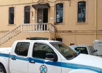 Απολογείται η 18χρονη μητέρα του βρέφους που νοσηλεύεται σε σοβαρή κατάσταση στο Βενιζέλειο, οι δύο εκδοχές που έδωσε