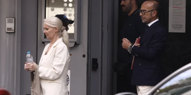 Ξεκίνησε απεργία πείνας ο Ηλίας Θεοδωρόπουλος – Σε κατάσταση εκνευρισμού στο κελί της η γιατρός, όλες οι πληροφορίες