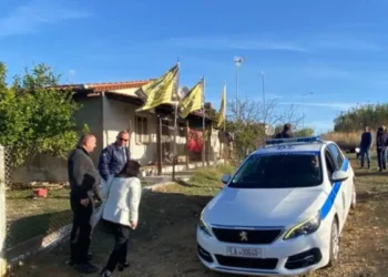 Αμαλιάδα: Δύο αδέλφια έθαψαν τη μητέρα τους στον κήπο του σπιτιού τους – Τους κατήγγειλε ο τρίτος αδελφός τους