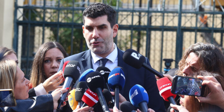 Σκάνδαλο στο μπάσκετ: Αρνούνται τις κατηγορίες Τσαρούχα και Κορομηλάς – Τι δήλωσε ο δικηγόρος τους