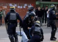 Γαλλία: 15χρονος μαθητής ακρωτηριάστηκε στο χέρι από χειροβομβίδα σε διαδήλωση
